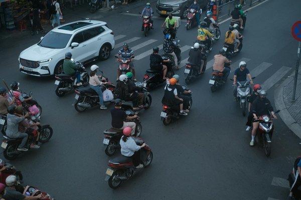 Comment la technologie des voitures électriques évolue-t-elle et quels sont les avantages pour les conducteurs?